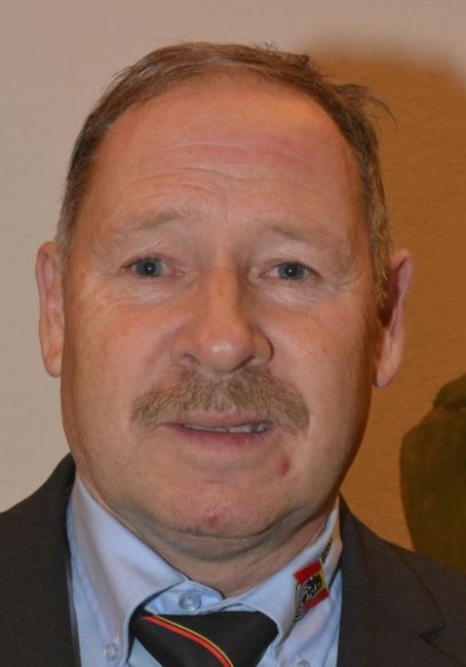 Roger Hasler 9A034aa142b81d151985633c2f0b8d7c